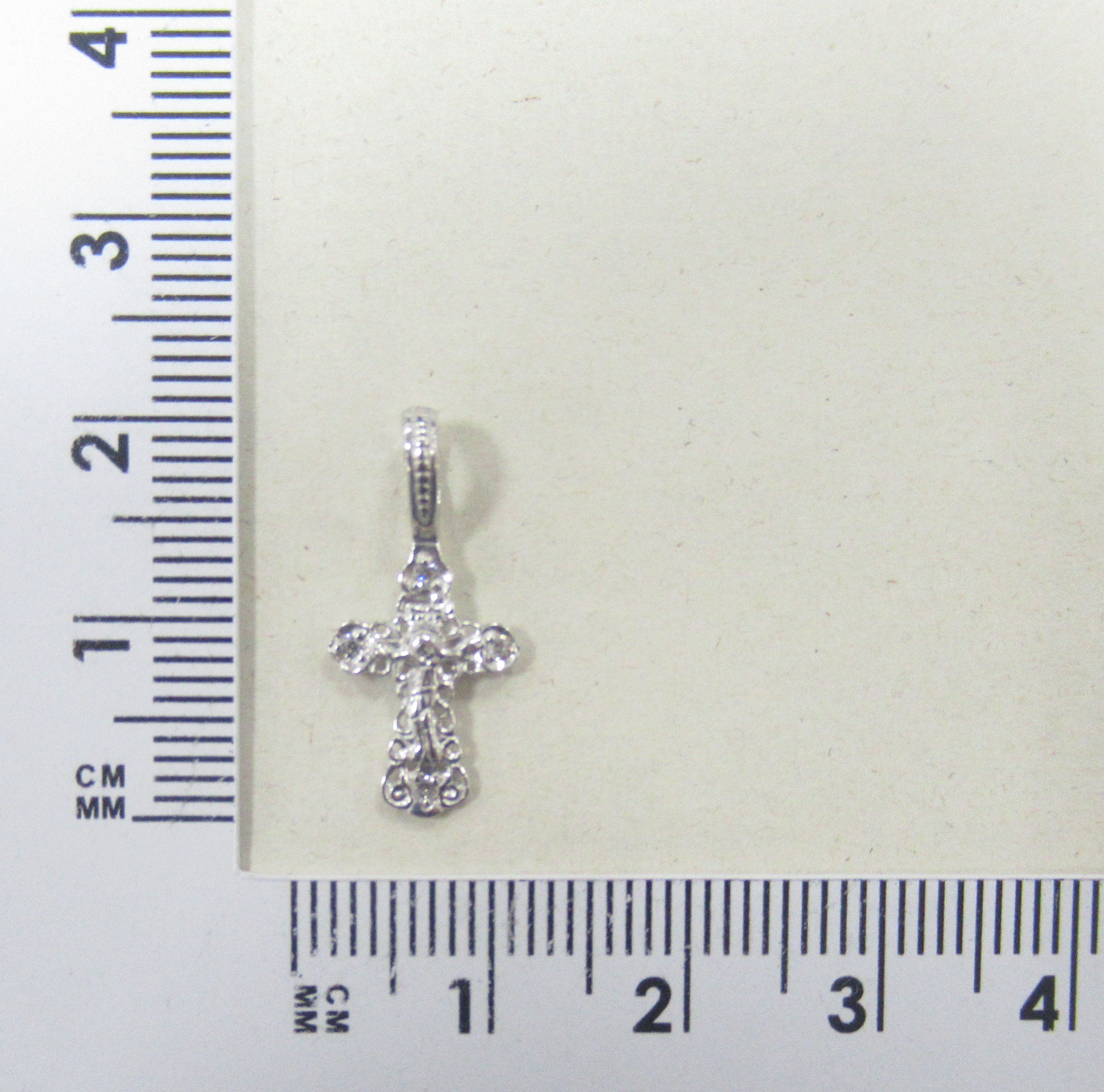 Серебряная подвеска-крест 925 пробы; вставки 4 Фианит бесцв.;